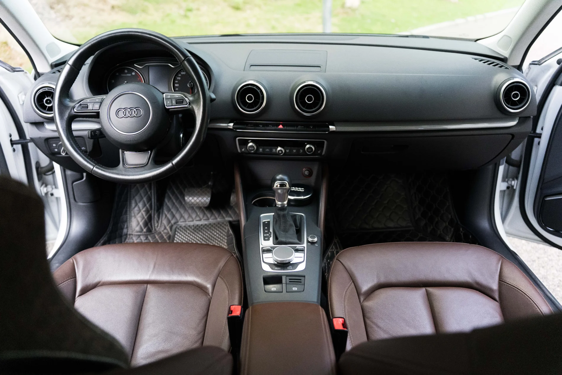 奥迪A3 2015款 40TFSI Sportback 豪华型车辆照片 3