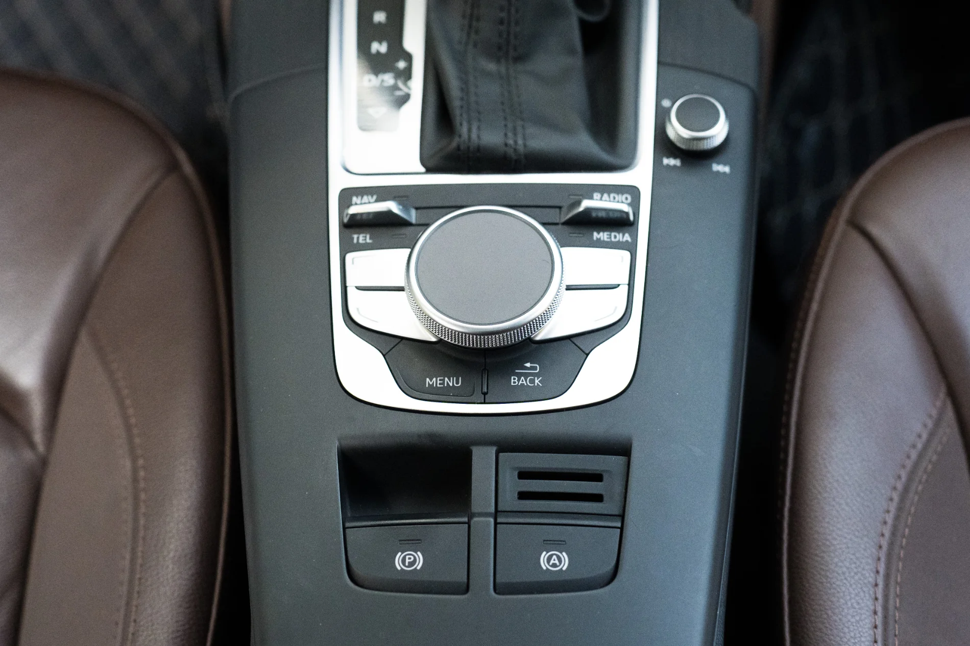 奥迪A3 2015款 40TFSI Sportback 豪华型车辆照片 7